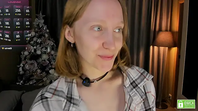 Snapshot of Cutie_Ellis chatting on July 17, 5:29 pm Cutie Ellis online show from July 17, 5:29 pm