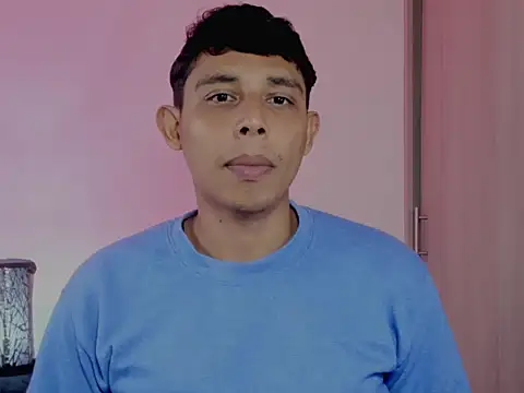 Snapshot of nilo2021 chatting on March 25, 1:06 pm nilo2021 online show from March 25, 1:06 pm