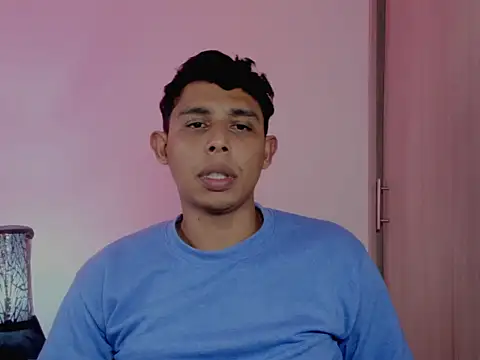 Snapshot of nilo2021 chatting on March 26, 1:11 am nilo2021 online show from March 26, 1:11 am