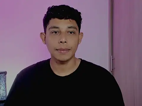 Snapshot of nilo2021 chatting on March 28, 1:43 pm nilo2021 online show from March 28, 1:43 pm