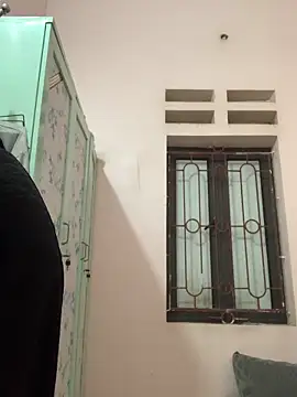 Snapshot of YANINA120 chatting on February 1, 1:31 pm YANINA120 online show from February 1, 1:31 pm