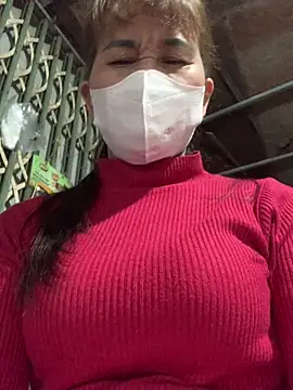 Snapshot of YANINA120 chatting on February 15, 10:58 am YANINA120 online show from February 15, 10:58 am