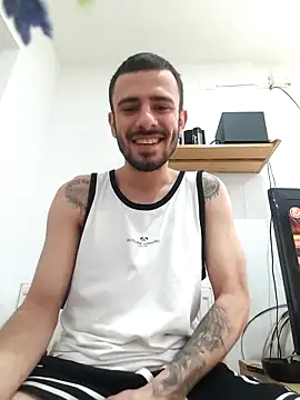 Snapshot of sammyfgm chatting on March 1, 10:50 am sammyfgm online show from March 1, 10:50 am