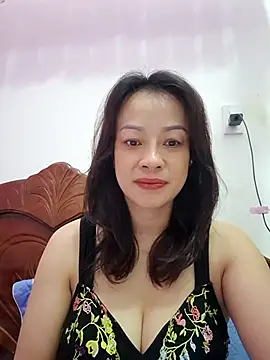 Snapshot of Baby-bigboobs2026 chatting on June 23, 8:07 pm Baby-bigboobs2026 online show from June 23, 8:07 pm