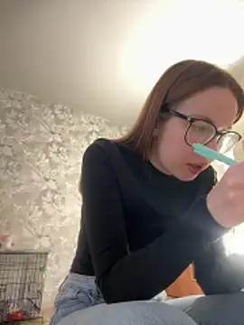 Snapshot of MalliSun chatting on February 2, 12:04 pm MalliSun online show from February 2, 12:04 pm