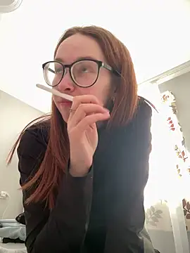 Snapshot of MalliSun chatting on February 11, 8:08 am MalliSun online show from February 11, 8:08 am