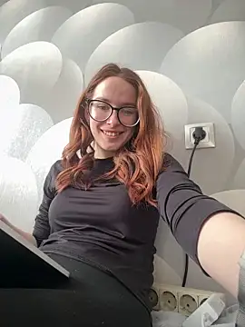 Snapshot of MalliSun chatting on February 12, 10:32 am MalliSun online show from February 12, 10:32 am