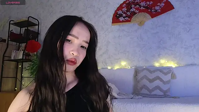 Snapshot of saya_li11 chatting on February 19, 4:14 pm saya li11 online show from February 19, 4:14 pm