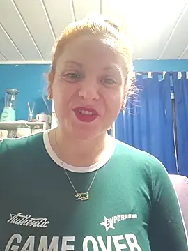 dullsecitalove25 online show from June 2, 7:32 am