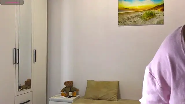 realmissa online show from February 24, 2:48 pm