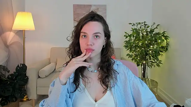 Snapshot of AlissaMilee chatting on August 1, 3:06 am AlissaMilee online show from August 1, 3:06 am