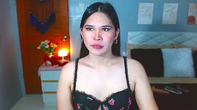 Snapshot of alianabrooks chatting on March 3, 12:17 am alianabrooks online show from March 3, 12:17 am