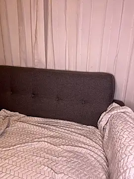 Snapshot of cristal__violetaa chatting on February 3, 6:22 am cristal violetaa online show from February 3, 6:22 am