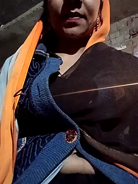 Snapshot of Lovely_sima chatting on February 5, 1:16 pm Lovely sima online show from February 5, 1:16 pm