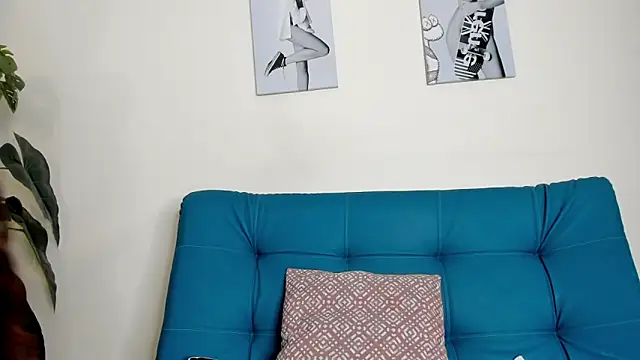 Victoria Rosee online show from February 20, 1:11 pm