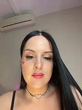 Evayra online show from February 13, 9:11 pm