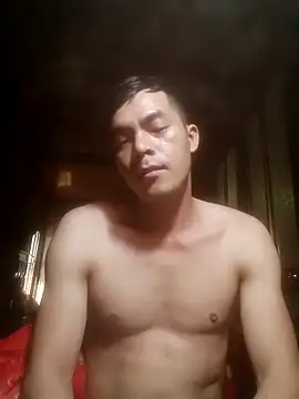 Snapshot of sinh336699 chatting on February 6, 8:51 am sinh336699 online show from February 6, 8:51 am