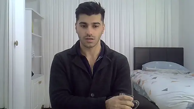 Snapshot of ciceroable chatting on February 9, 8:13 pm ciceroable online show from February 9, 8:13 pm