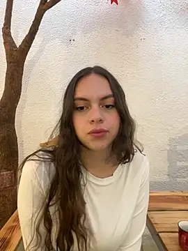 Snapshot of Annie_bonnie_ chatting on February 13, 12:01 pm Annie bonnie online show from February 13, 12:01 pm