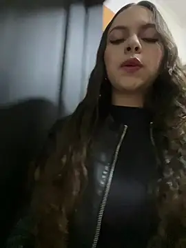 Annie bonnie  online show from April 8, 11:21 am