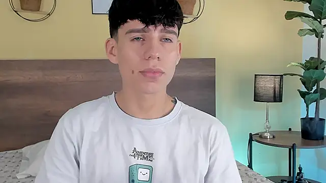 Angel eros  online show from February 17, 4:53 am