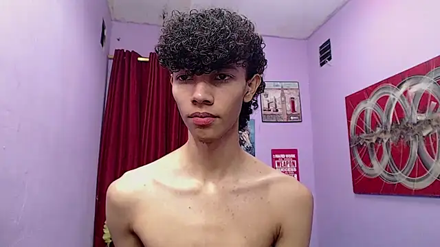 bigcock twinks online show from April 11, 7:18 pm