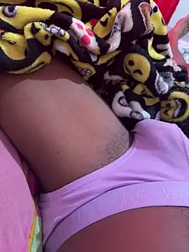 Snapshot of hotboyluxe chatting on February 10, 10:03 pm hotboyluxe online show from February 10, 10:03 pm