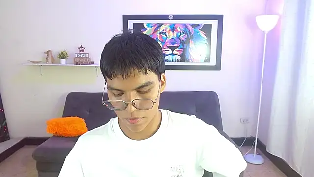 Maecum18 online show from April 10, 9:19 pm