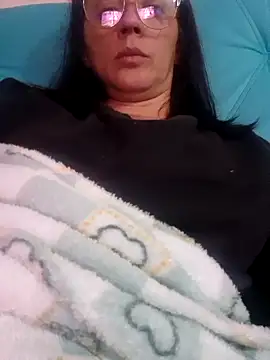 Snapshot of Renataalves chatting on June 18, 12:22 am Renataalves online show from June 18, 12:22 am
