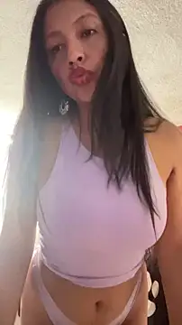 Bamby08 online show from March 25, 6:25 pm