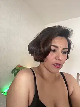 eva luz online show from February 17, 11:18 am