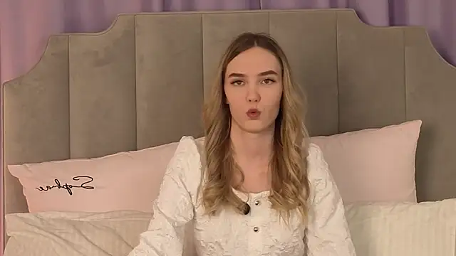 Snapshot of NikkiRyx chatting on April 30, 8:57 pm NikkiRyx online show from April 30, 8:57 pm