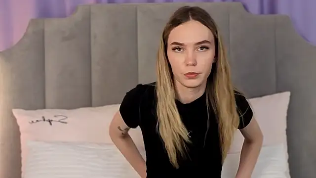 Snapshot of NikkiRyx chatting on May 17, 4:14 pm NikkiRyx online show from May 17, 4:14 pm