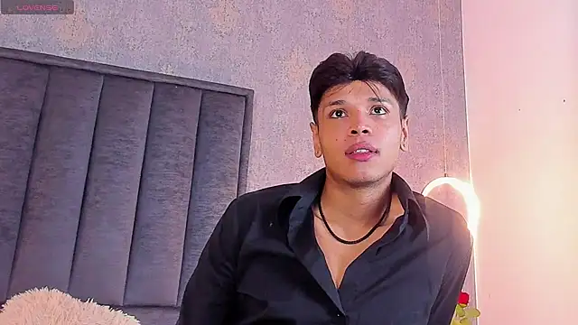 Snapshot of Alejandroo_Montenegro chatting on July 30, 11:04 pm Alejandroo Montenegro online show from July 30, 11:04 pm
