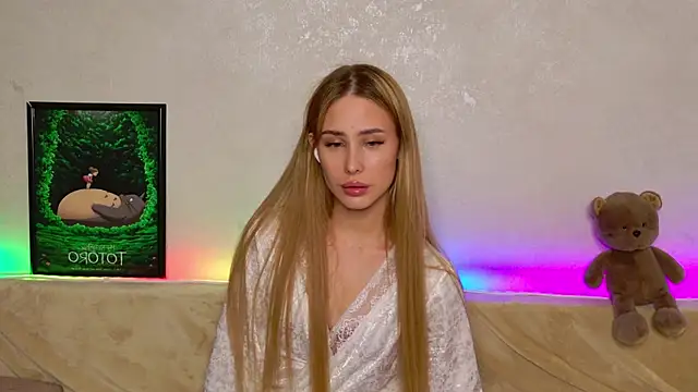 plugmyHDMI online show from May 7, 6:46 pm