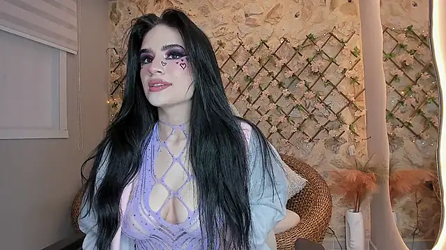 Snapshot of Valeriabigass chatting on February 13, 9:11 pm Valeriabigass online show from February 13, 9:11 pm