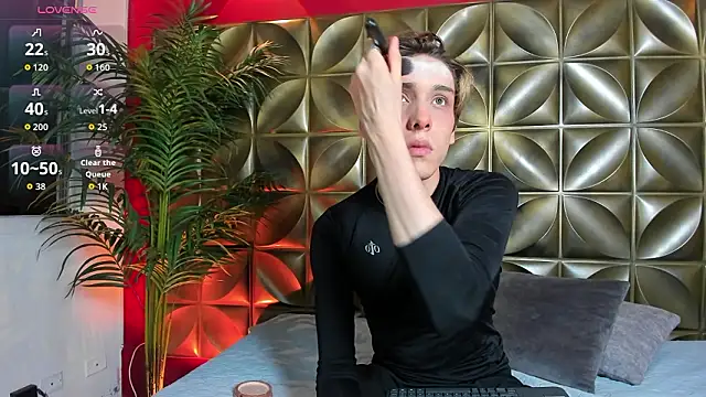 DannyParker  online show from February 6, 4:06 am