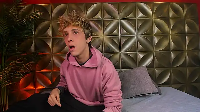 DannyParker  online show from February 7, 4:27 am