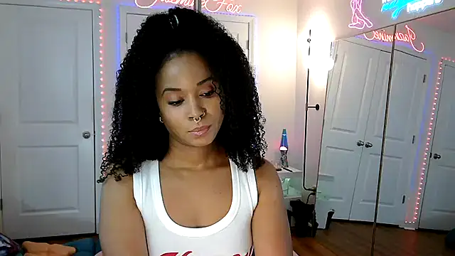 JazmineFoxx online show from May 28, 4:59 pm