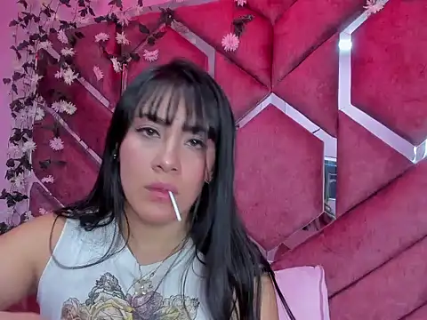 Snapshot of Luna_Staar69 chatting on February 15, 3:25 am Luna Staar69 online show from February 15, 3:25 am