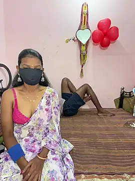 Snapshot of hot_kimaya chatting on August 9, 1:27 pm hot kimaya online show from August 9, 1:27 pm