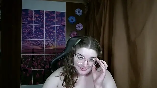 Snapshot of Teasing_Dora chatting on June 14, 2:24 am Teasing Dora online show from June 14, 2:24 am