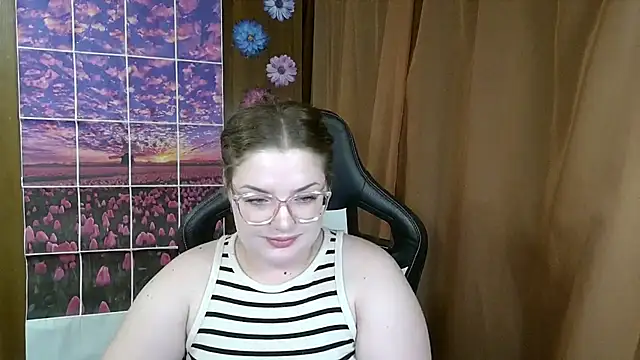 Snapshot of Teasing_Dora chatting on July 9, 12:26 am Teasing Dora online show from July 9, 12:26 am