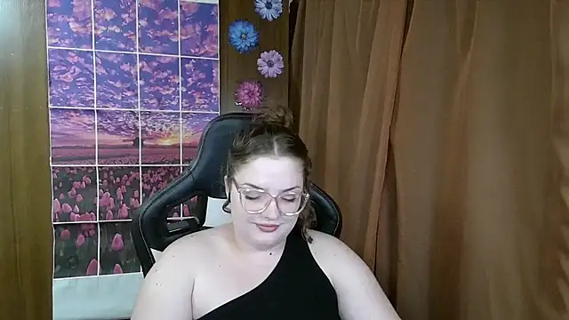 Snapshot of Teasing_Dora chatting on July 10, 9:50 pm Teasing Dora online show from July 10, 9:50 pm