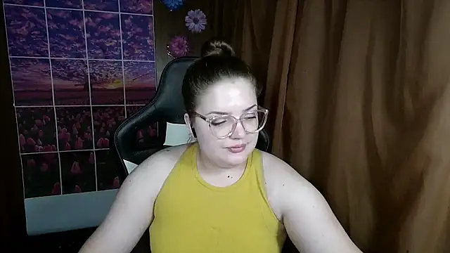 Snapshot of Teasing_Dora chatting on July 14, 2:05 am Teasing Dora online show from July 14, 2:05 am