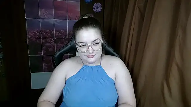 Snapshot of Teasing_Dora chatting on August 3, 1:37 am Teasing Dora online show from August 3, 1:37 am