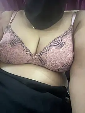 Snapshot of chubby_couple456 chatting on July 10, 2:52 pm chubby couple456 online show from July 10, 2:52 pm