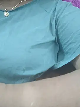 Snapshot of chubby_couple456 chatting on July 12, 9:55 am chubby couple456 online show from July 12, 9:55 am