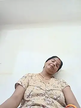 Snapshot of punamji_sexe chatting on June 4, 7:36 am punamji sexe online show from June 4, 7:36 am