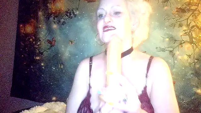 Blondie the librarian online show from April 15, 3:02 am